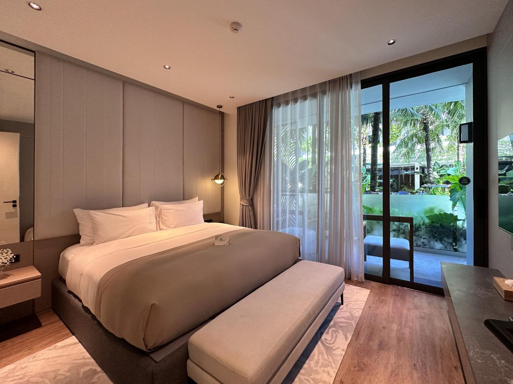 La Green Hotel And Residence Pantai Bang Tao Bagian luar foto